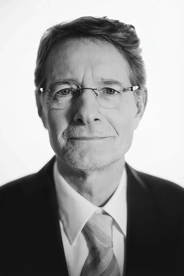 Dr. Reiner Pamp